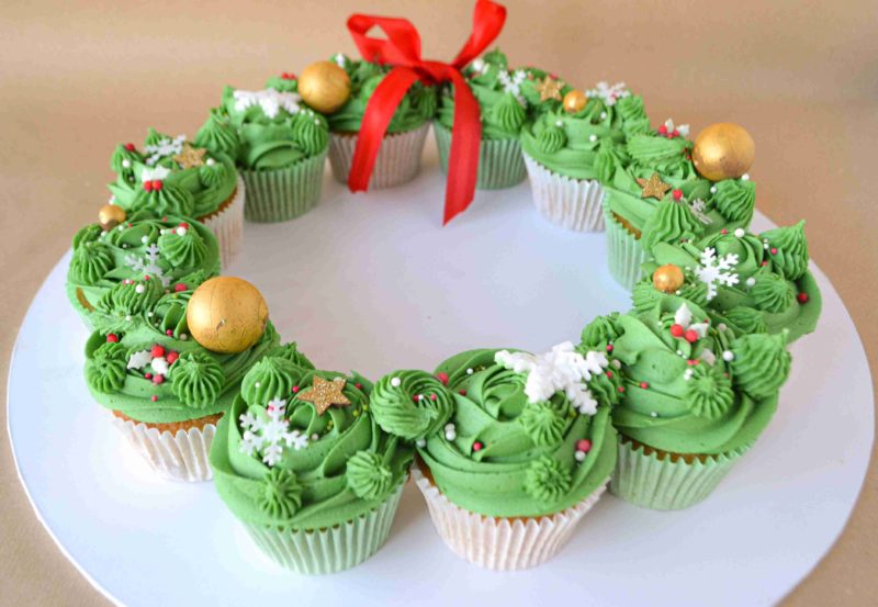 cupcakewreath1-polly
