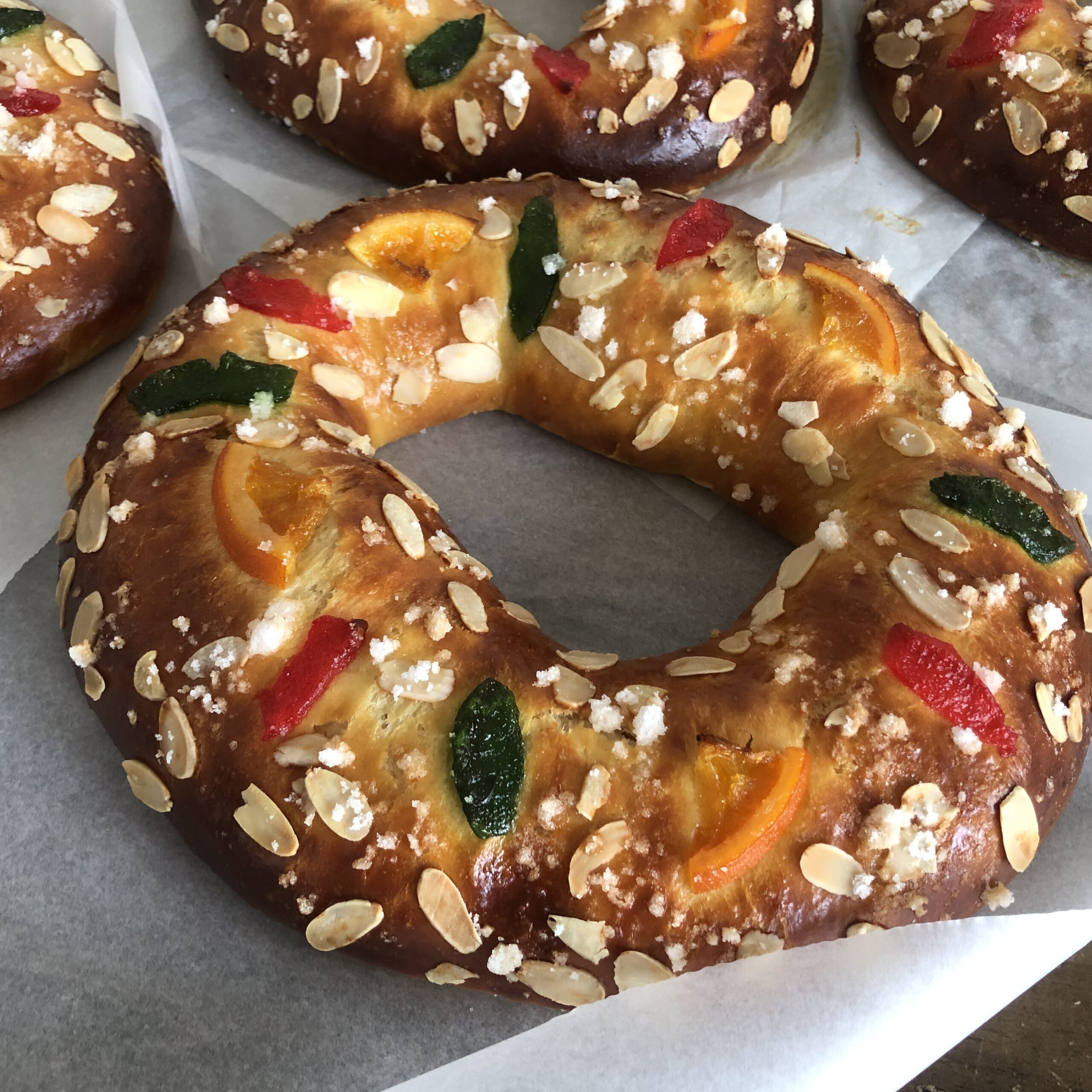 Roscón de Reyes – All About the Cooks