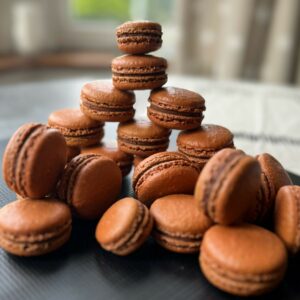 Chocolate_macarons_Sam_Hayward