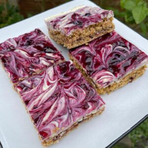 Blackcurrant___White_Chocolate_Flapjack